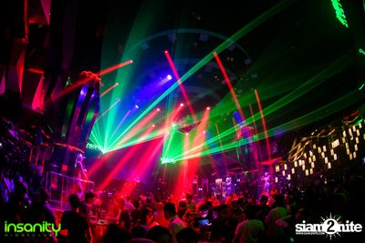 Suyano ที่ Insanity Nightclub — photo 26