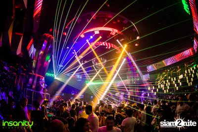 Suyano ที่ Insanity Nightclub — photo 27