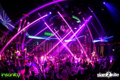 Suyano ที่ Insanity Nightclub — photo 39
