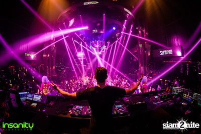 Suyano ที่ Insanity Nightclub — photo 48