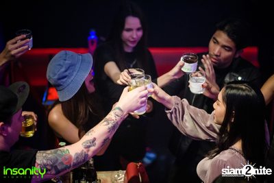 Suyano ที่ Insanity Nightclub — photo 50