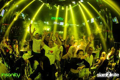 Suyano ที่ Insanity Nightclub — photo 54