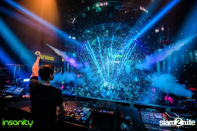 Suyano ที่ Insanity Nightclub — photo 78