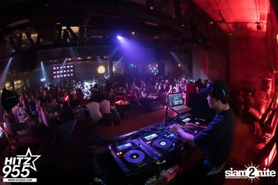 HITZ 955 x LEO present Hip Pop Party | DND Ekkamai — photo 26