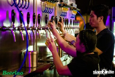 Greasy Cafe ที่ Bottle Rocket Craft Beer Bar — photo 25