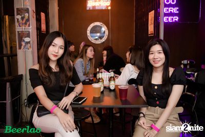 Greasy Cafe ที่ Bottle Rocket Craft Beer Bar — photo 27