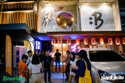Greasy Cafe ที่ Bottle Rocket Craft Beer Bar — photo 58
