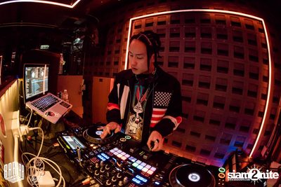 Friday Night at BARBARBAR — photo 9