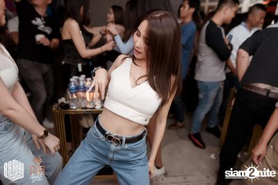 Friday Night at BARBARBAR — photo 93