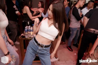 Friday Night at BARBARBAR — photo 94