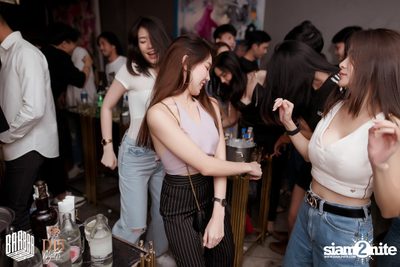 Friday Night at BARBARBAR — photo 97