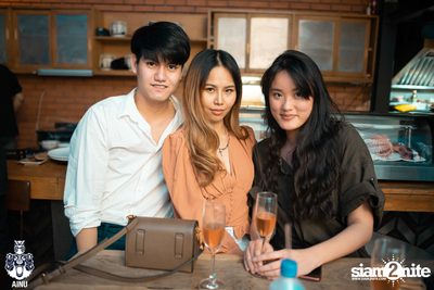 Friday Night at Ainu Bar — photo 17