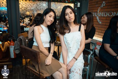 Friday Night at Ainu Bar — photo 24