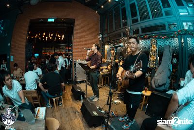 Friday Night at Ainu Bar — photo 39