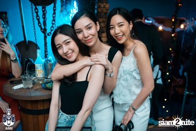 Friday Night at Ainu Bar — photo 152