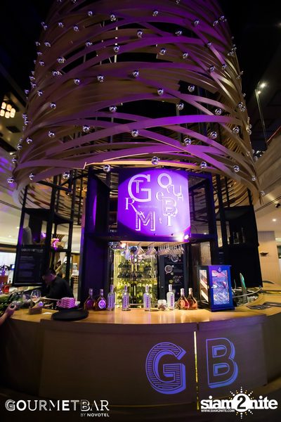 Siam Social at Novotel Bangkok on Siam Square — photo 1