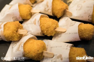 Siam Social at Novotel Bangkok on Siam Square — photo 21