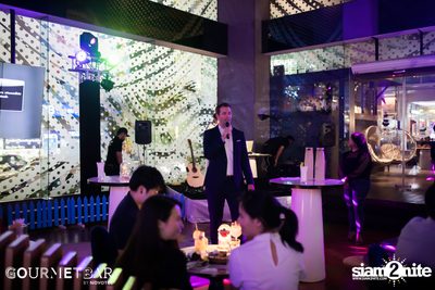 Siam Social at Novotel Bangkok on Siam Square — photo 82
