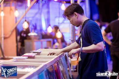 Shine Muang Singha at Airport Rail Link Makkasan — photo 105