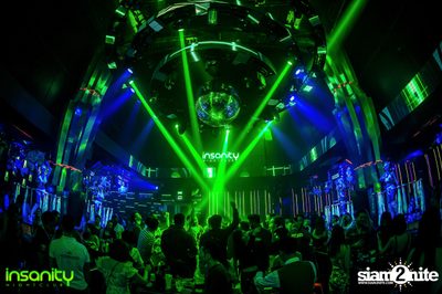 DJ T Asian Invasion ที่ Insanity Nightclub — photo 15