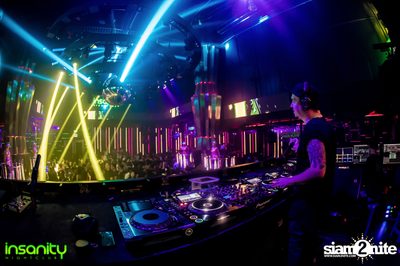 DJ T Asian Invasion ที่ Insanity Nightclub — photo 32