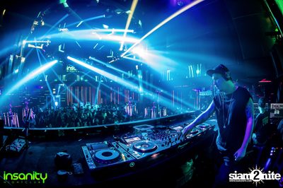 DJ T Asian Invasion ที่ Insanity Nightclub — photo 33
