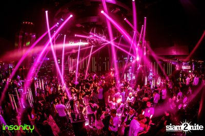 DJ T Asian Invasion ที่ Insanity Nightclub — photo 37