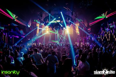 DJ T Asian Invasion ที่ Insanity Nightclub — photo 45