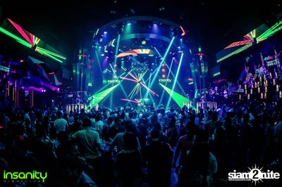DJ T Asian Invasion ที่ Insanity Nightclub — photo 46