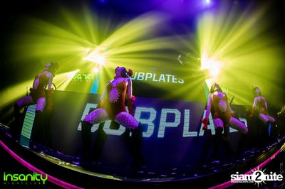 DJ T Asian Invasion ที่ Insanity Nightclub — photo 48