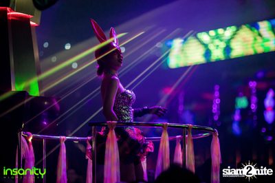 DJ T Asian Invasion ที่ Insanity Nightclub — photo 57