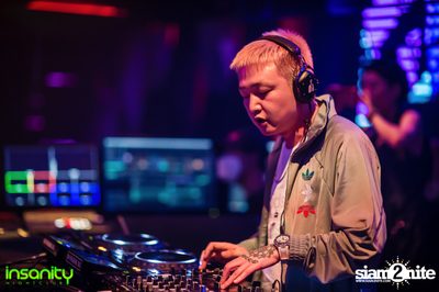 DJ T Asian Invasion ที่ Insanity Nightclub — photo 64
