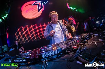 DJ T Asian Invasion ที่ Insanity Nightclub — photo 68