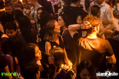 DJ T Asian Invasion ที่ Insanity Nightclub — photo 71