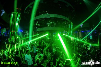 DJ T Asian Invasion ที่ Insanity Nightclub — photo 77