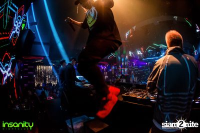 DJ T Asian Invasion ที่ Insanity Nightclub — photo 82