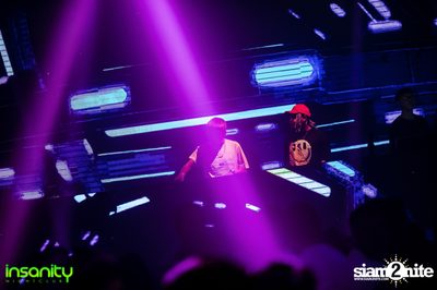 DJ T Asian Invasion ที่ Insanity Nightclub — photo 83