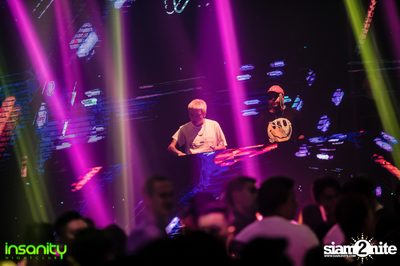 DJ T Asian Invasion ที่ Insanity Nightclub — photo 85