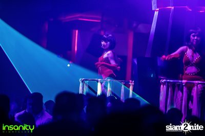 DJ T Asian Invasion ที่ Insanity Nightclub — photo 91