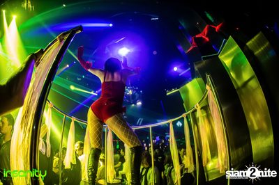DJ T Asian Invasion ที่ Insanity Nightclub — photo 93