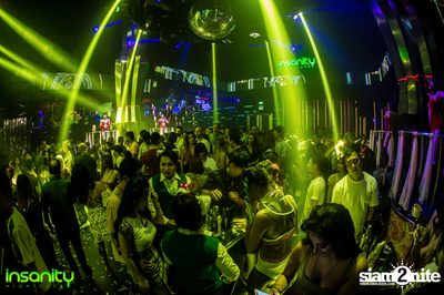 DJ T Asian Invasion ที่ Insanity Nightclub — photo 95