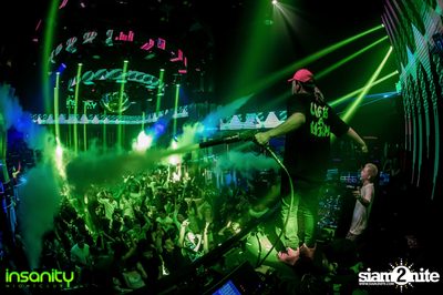DJ T Asian Invasion ที่ Insanity Nightclub — photo 99