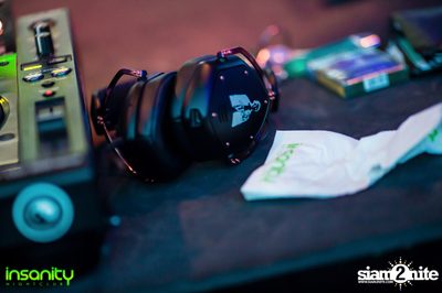 DJ T Asian Invasion ที่ Insanity Nightclub — photo 101