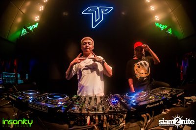 DJ T Asian Invasion ที่ Insanity Nightclub — photo 103