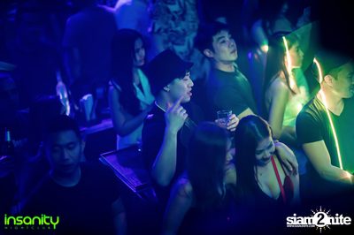 DJ T Asian Invasion ที่ Insanity Nightclub — photo 110