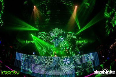 DJ T Asian Invasion ที่ Insanity Nightclub — photo 126