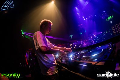 DJ T Asian Invasion ที่ Insanity Nightclub — photo 145