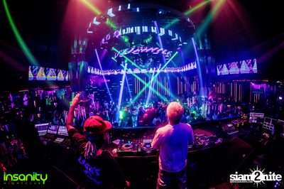 DJ T Asian Invasion ที่ Insanity Nightclub — photo 153