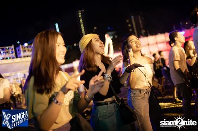 Shine Muang Singha at Airport Rail Link Makkasan — photo 346