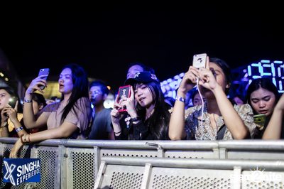 Shine Muang Singha at Airport Rail Link Makkasan — photo 356